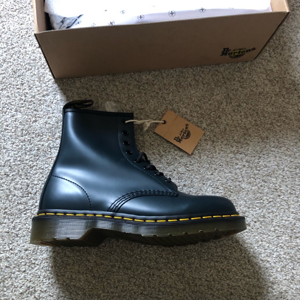 Dr Martens 1460 lace up combat boots - Picture 2 of 10